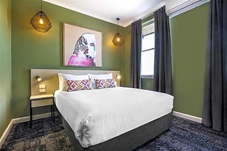 Nightcap at Pritchards Hotel