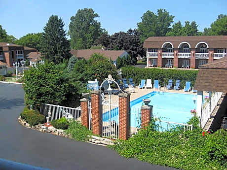 Lockport Inn and Suites
