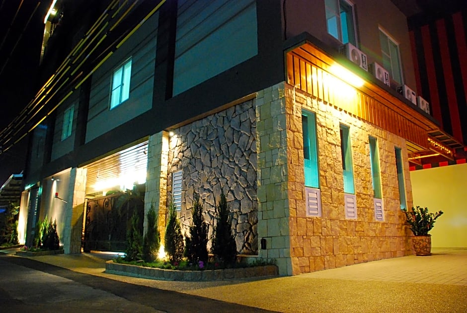 Wei Feng Motel Pingtung Branch