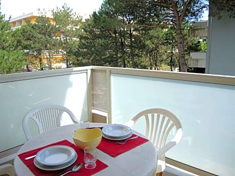 Flat 100mt from the beach with sunny balcony