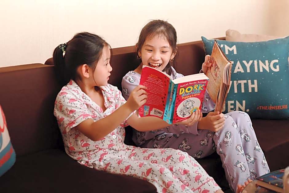 Jen Manila by Shangri-La