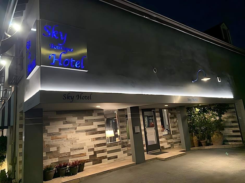 L.A. Sky Boutique Hotel
