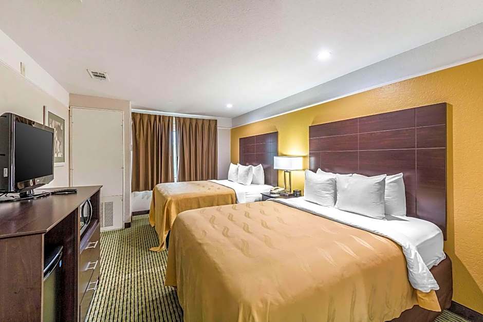 Quality Inn & Suites Seaworld North