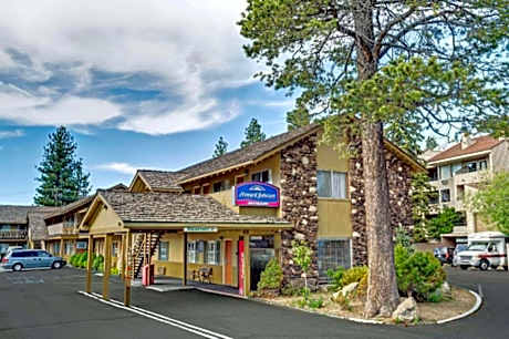 Howard Johnson by Wyndham South Lake Tahoe