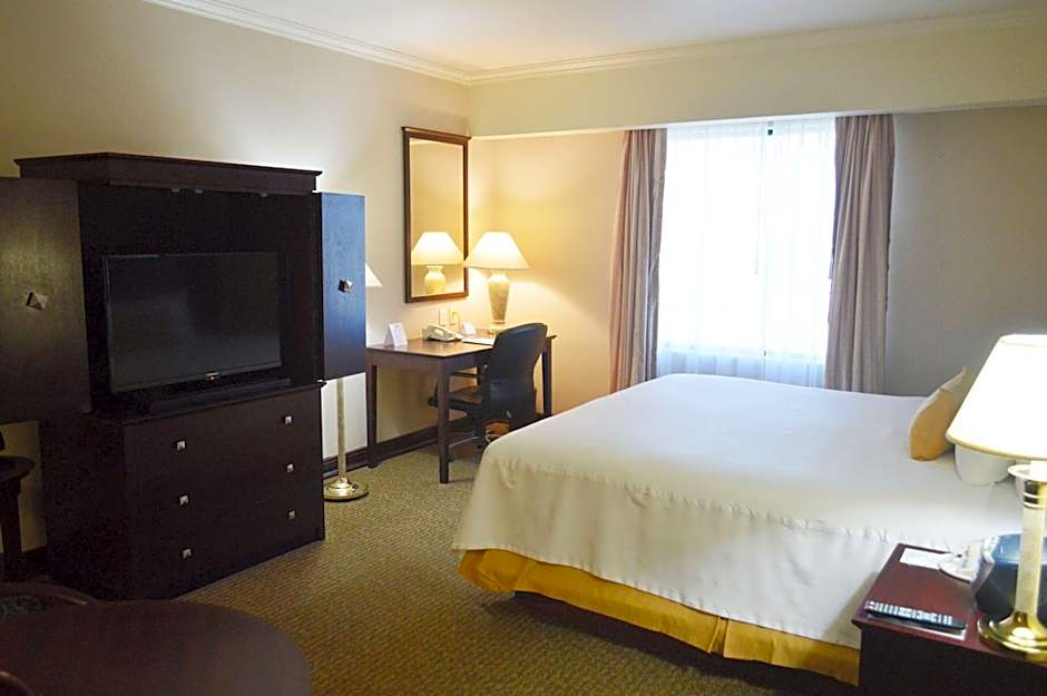 Best Western Plus Nuevo Laredo Inn & Suites