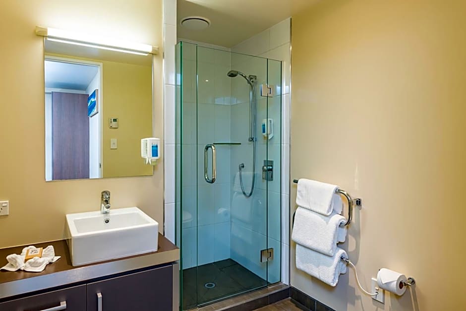 Edgewater Palms Apartments