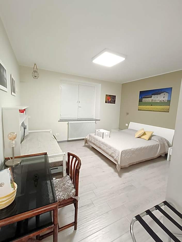 Photo 1 of 4 of Triple Room with Bathroom