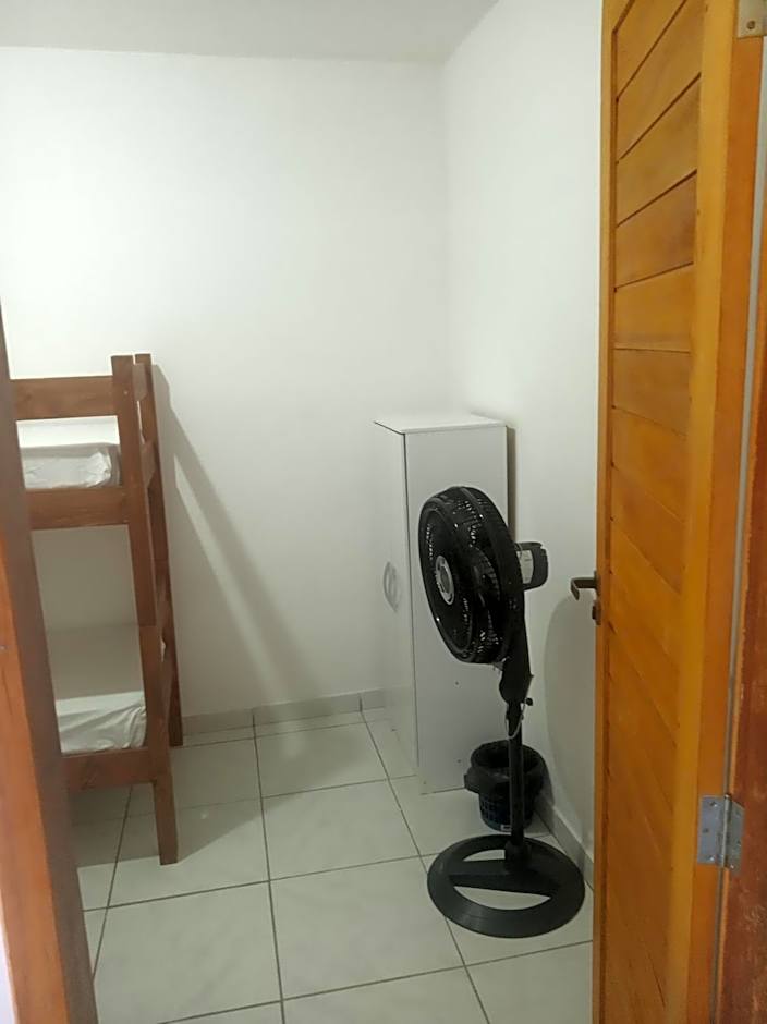 Casa do Mochileiro Airport Hostel & Pousada