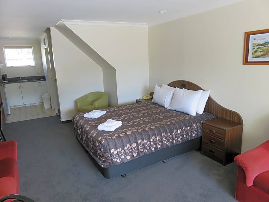 Admirals Motor Lodge