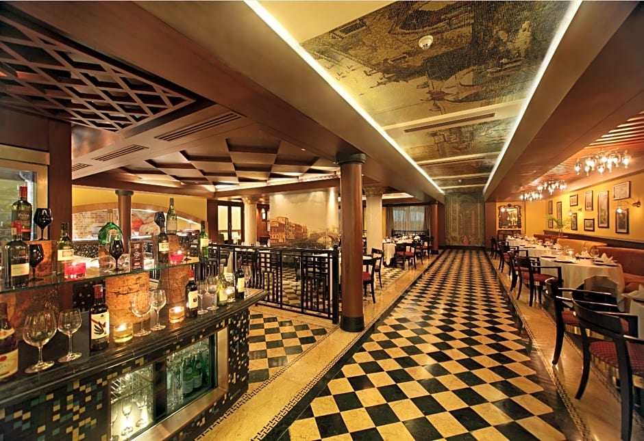 Gokulam Grand Hotel & Spa