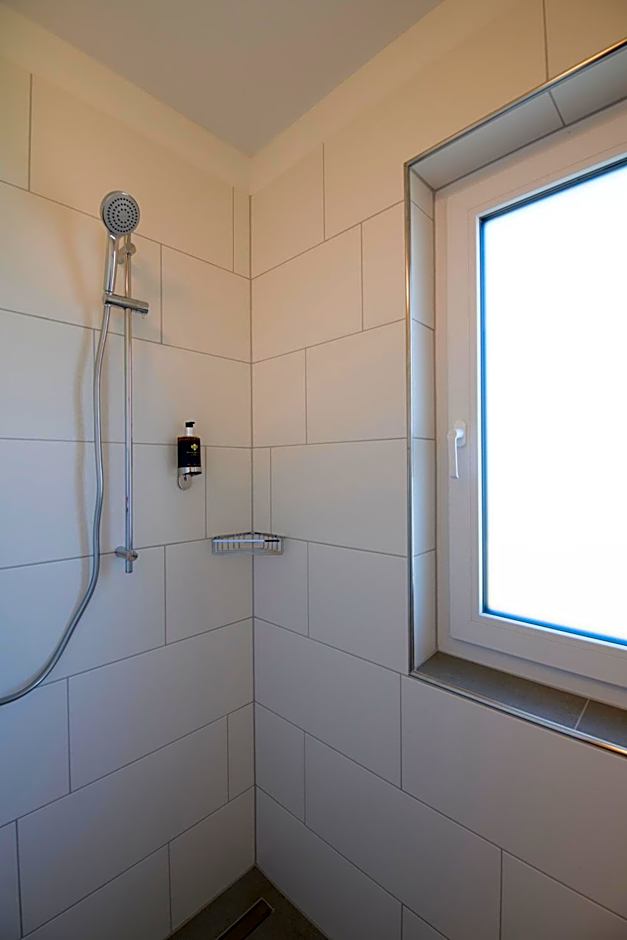 Smart & Stay Aparthotel Saarbrücken Süd - Self-Check-In - Free Parking