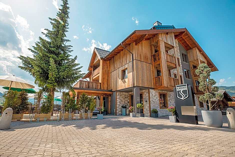 ALMMONTE SENSUM SUITES - Funky Living Hotel