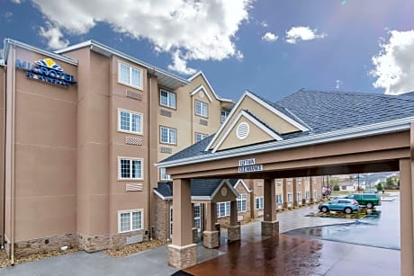 Microtel Inn & Suites by Wyndham Rochester South Mayo Clinic