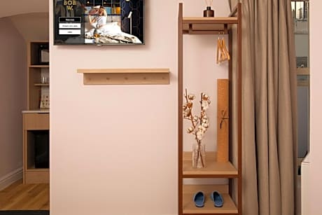 Pocket - Lower Ground