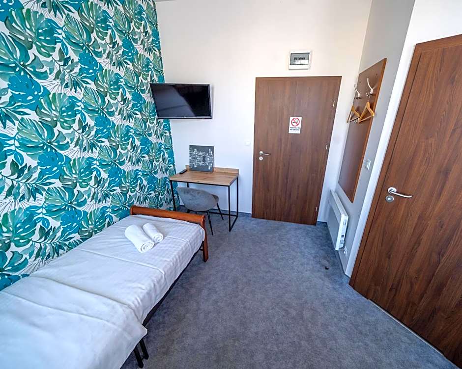 Kelman Inn Global Nowa Sól