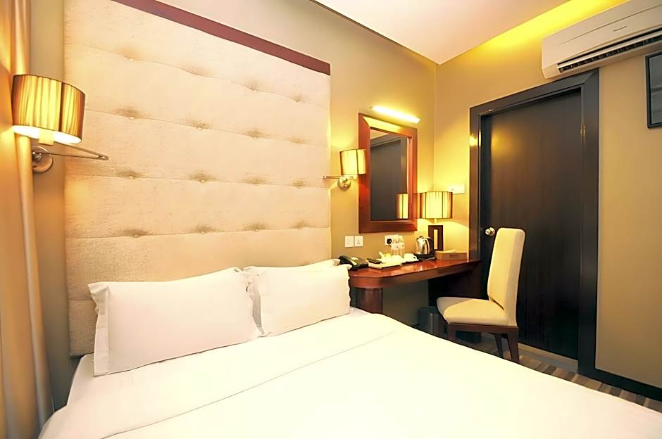 Celyn City Hotel