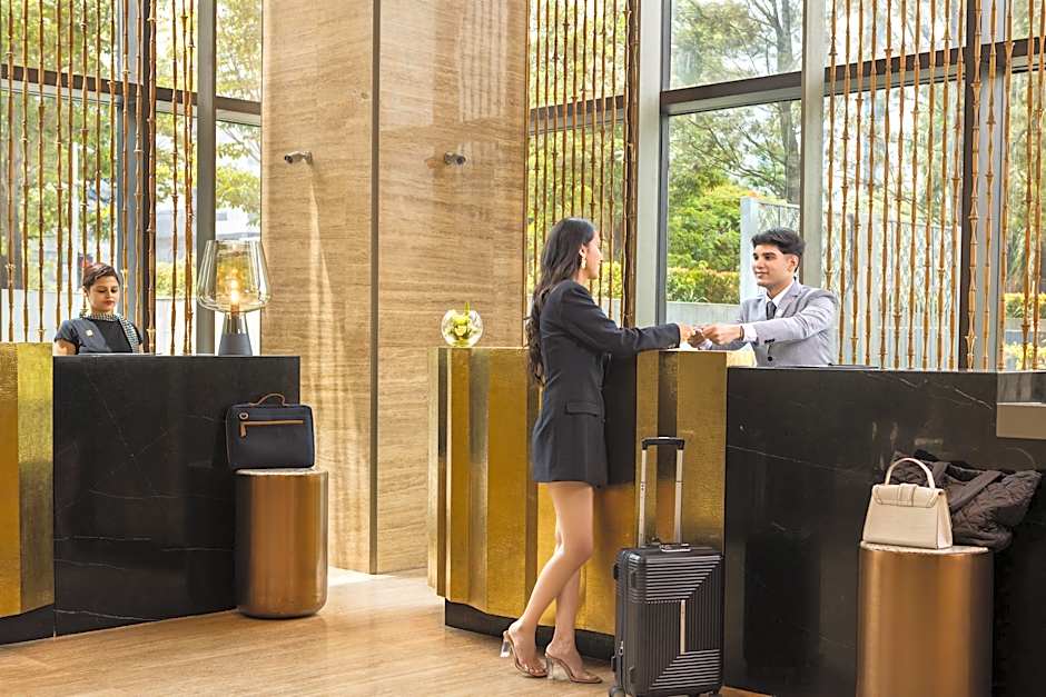 The Den Bengaluru, Lxr Hotels & Resorts