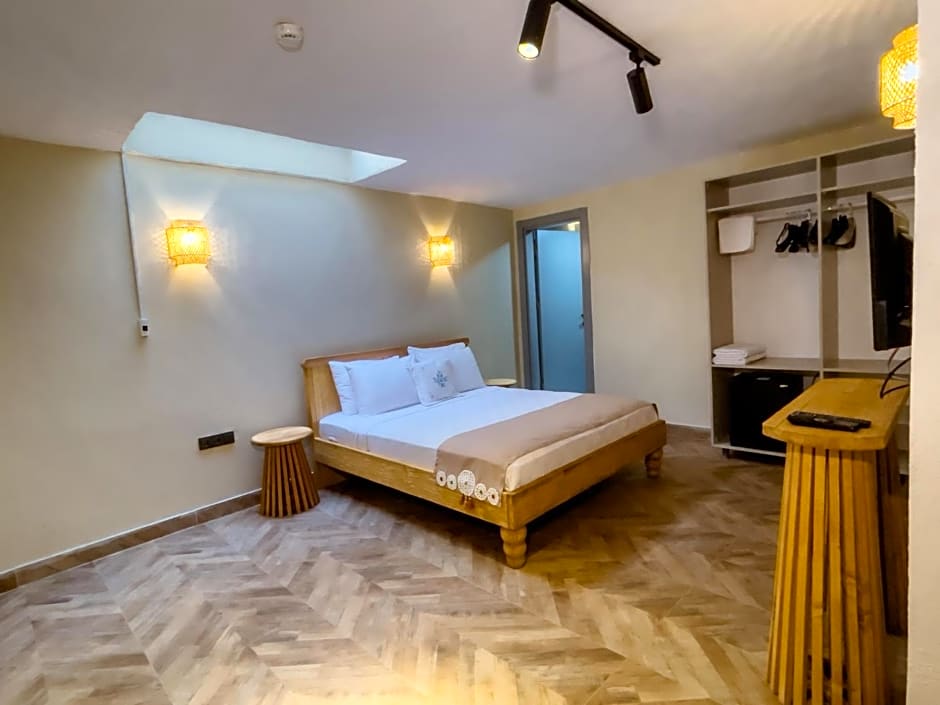 Trina Talles Hotel Alacati - Luxury Desing