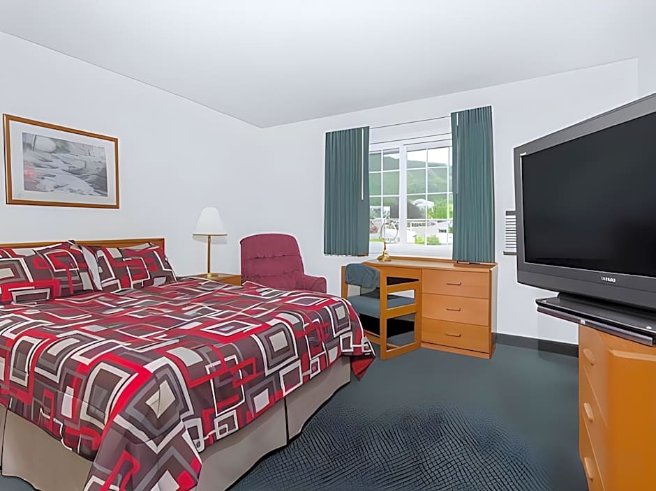 Travelodge by Wyndham Grants Pass