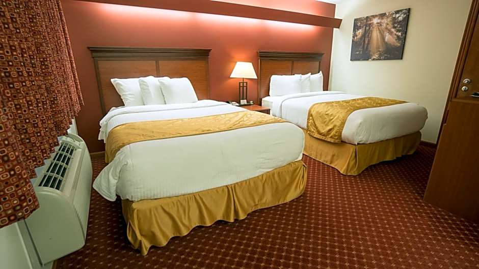 Shepherd Mountain Inn & Suites