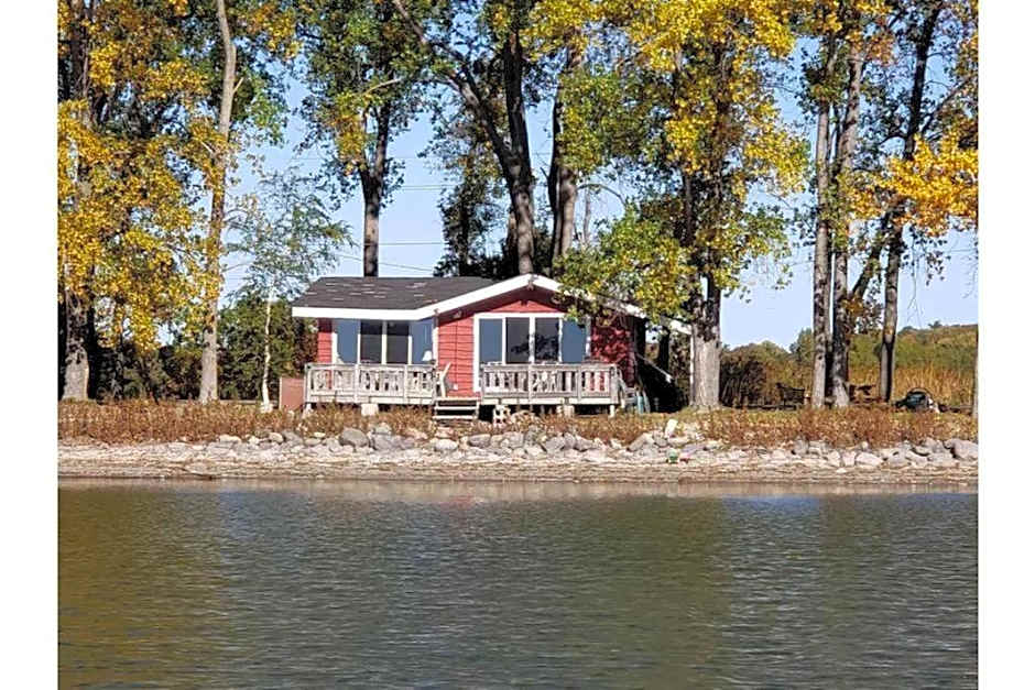 West Lake Waterfront Swimming - Free Pontoon Boat!