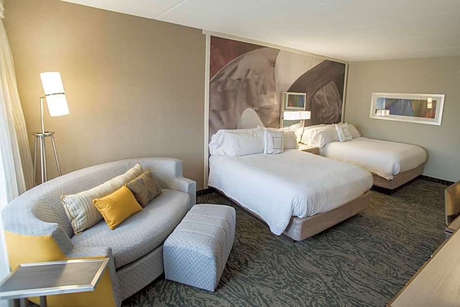 Courtyard by Marriott Hickory