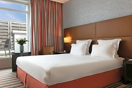 Superior Room with Casino & Spa access - Located in the hotels extension