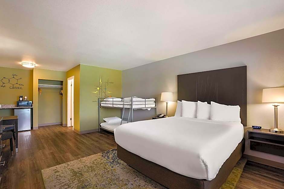 Richland Riverfront Hotel and Conference Center, Ascend Hotel Collection