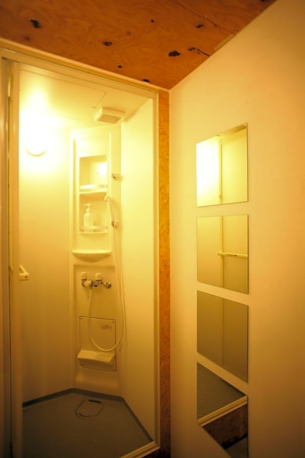 Base Inn Komagome Tokyo