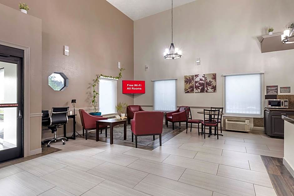 Red Roof Inn & Suites Clinton, MS