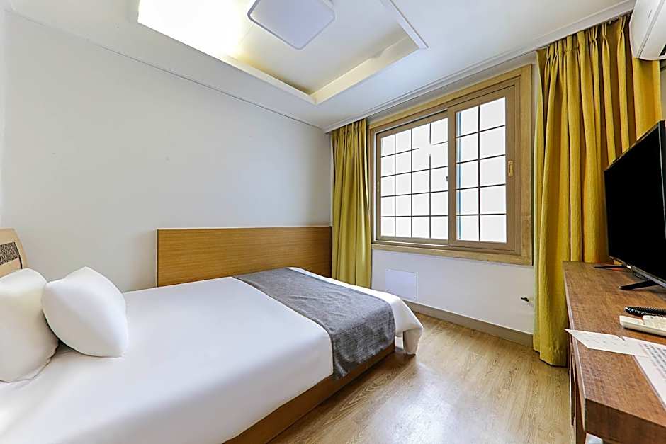 Gallery Hotel BnB