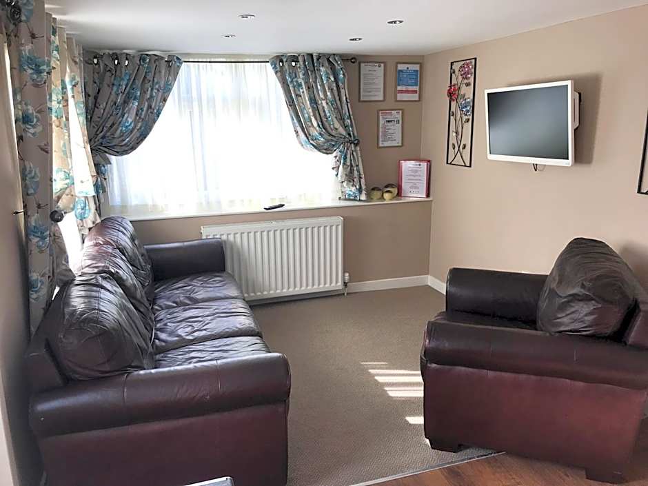 Red Deer Village Holiday Park - 2 Bedroom, Self-Catering Chalet