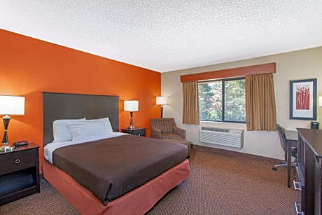 Queen Room - Mobility Access/Non-Smoking