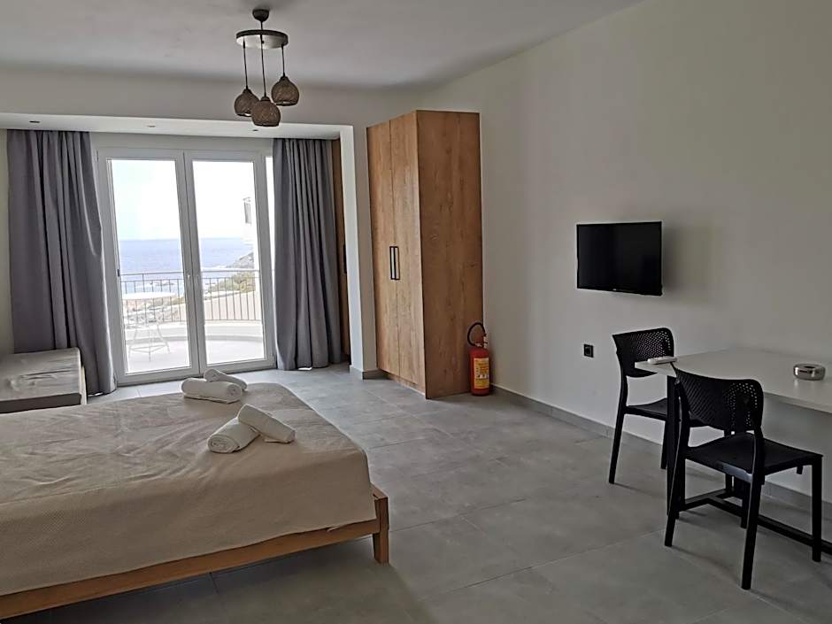 Heliopetra Sea View Studios