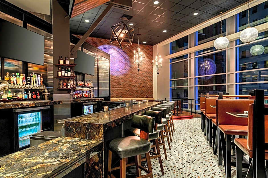Renaissance by Marriott Allentown Hotel