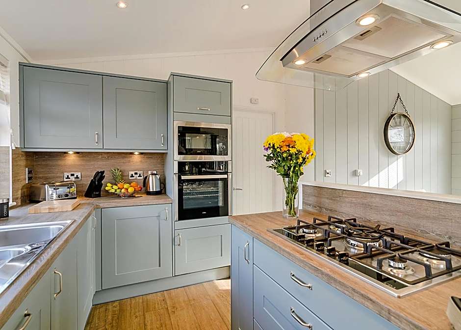 Canterbury Reach Lodge Retreat