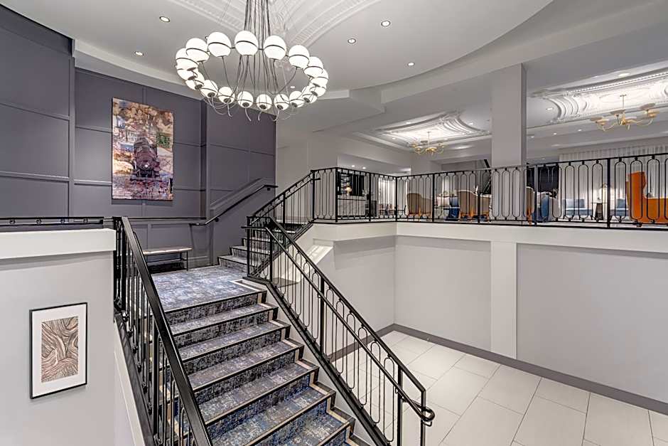 Hotel Commonwealth