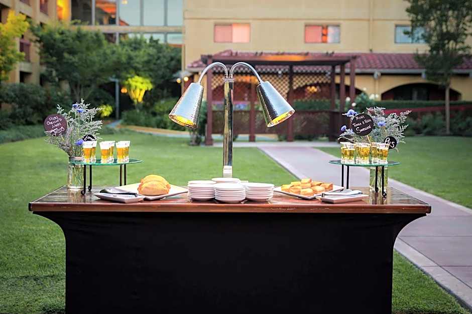 DoubleTree By Hilton Hotel Sonoma Wine Country