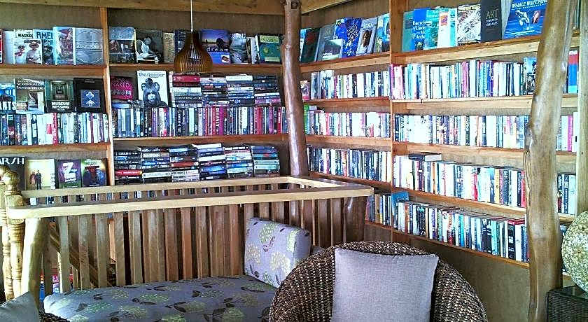 JJS BACKPACKERS VILLAGE