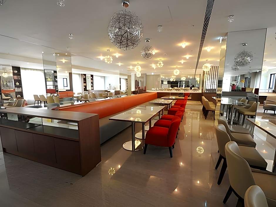 Kaohsiung International Plaza Hotel