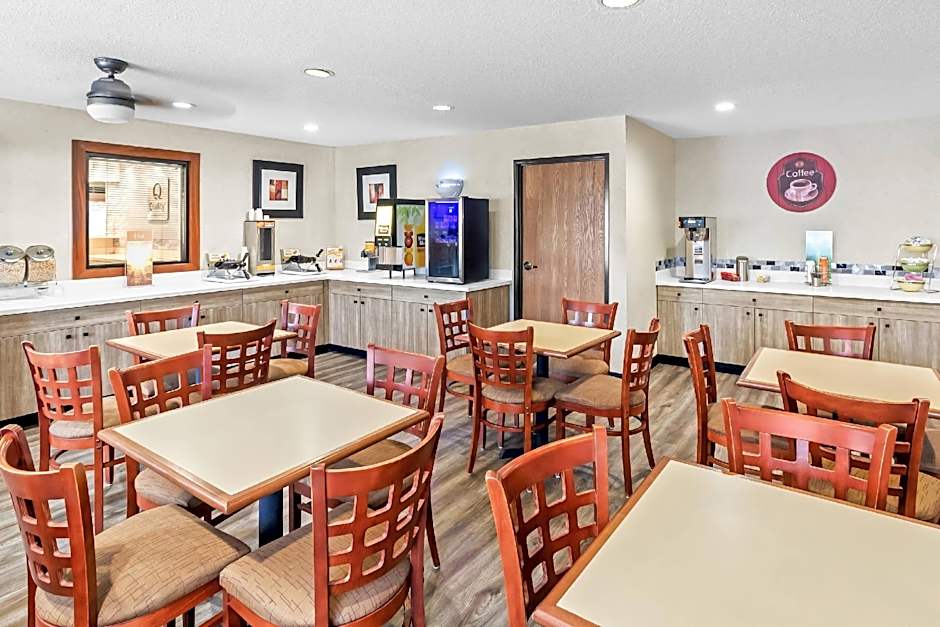 Quality Inn East Liverpool - Calcutta