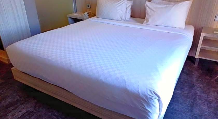 GRAND KOLOPAKING HOTEL