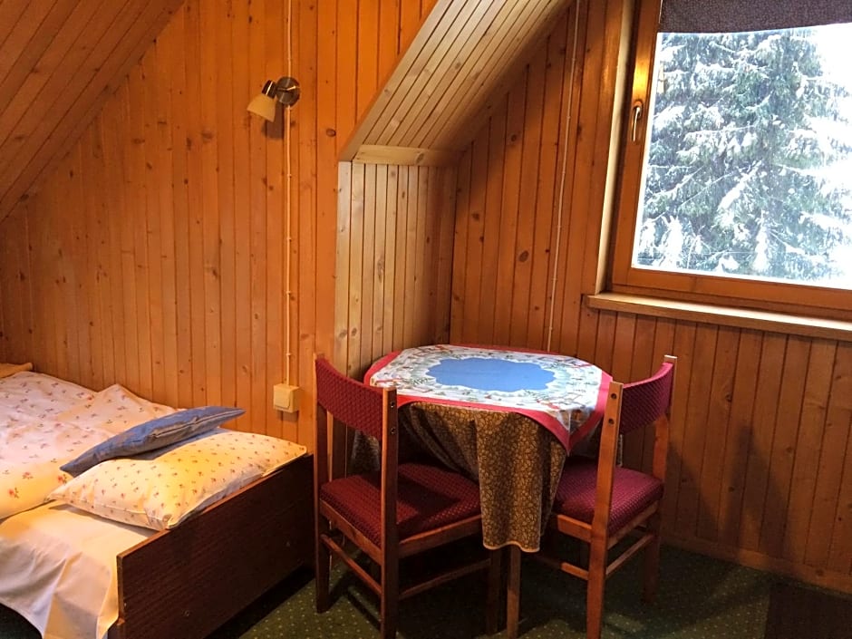 Pokoje Gościnne Pod Ciupagą