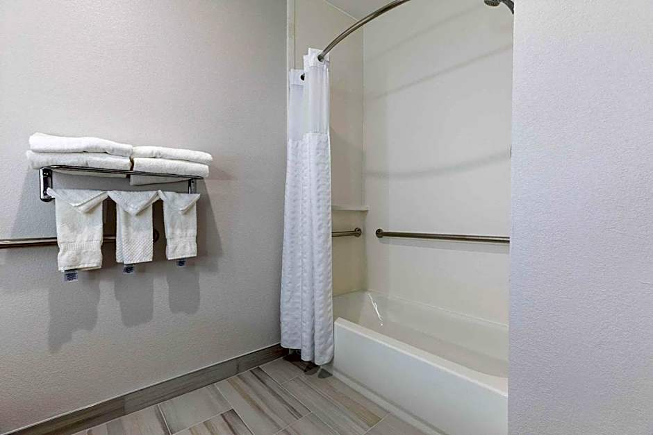 Comfort Suites Lombard - Addison