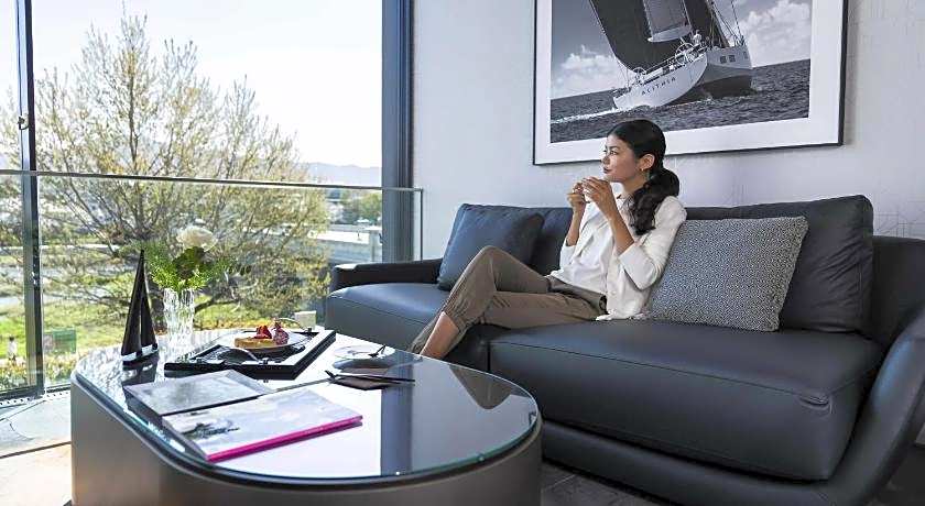 Kamo Residences by Reflections