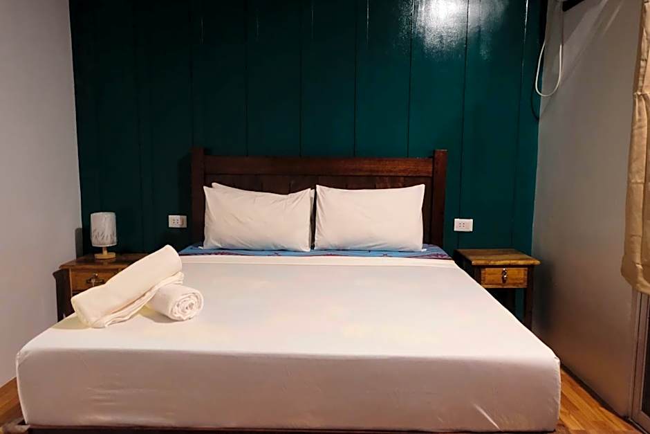 MANANQUIL TRAVEL LODGE