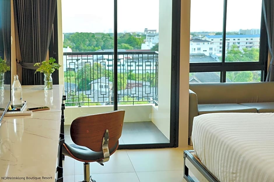 NORN Canalside Bangkok Hotel โรงแรมนอนริมคลอง