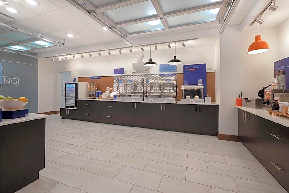 Holiday Inn Express & Suites - Grand Rapids South - Wyoming By IHG