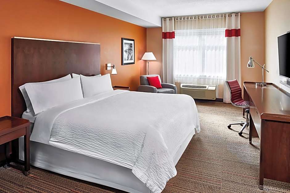 Four Points by Sheraton Barrie