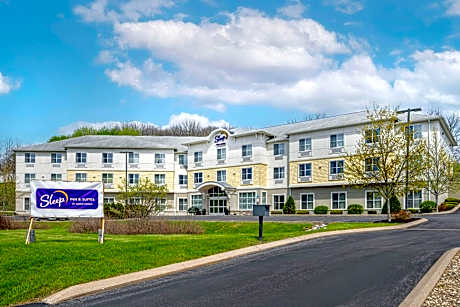 Sleep Inn & Suites Altoona North